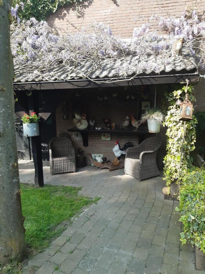 B&B De Vrijheid En De Ruimte In Steenbergen Steenbergen  Exterior photo